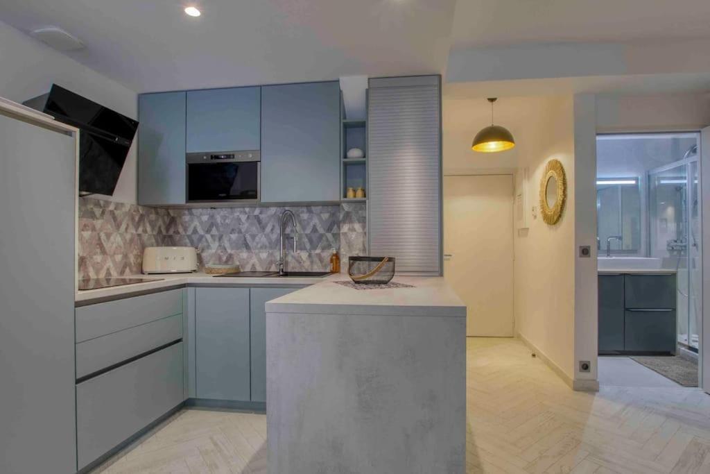 Appartement Piscine Tennis Acces Prive Plage Joia Санарі-сюр-Мер Екстер'єр фото